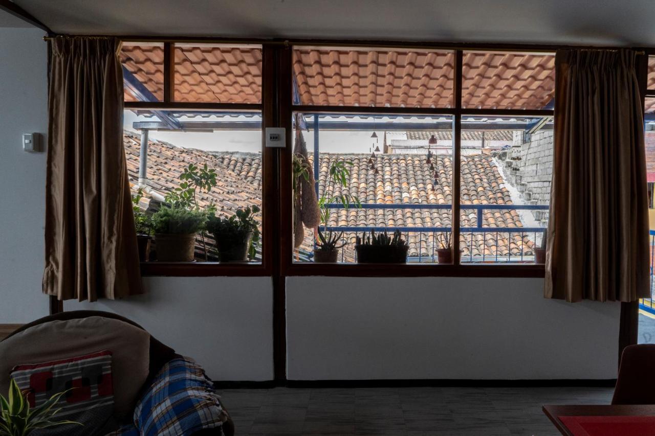 Hotel Blue Door Housing Historic Quito Exterior foto