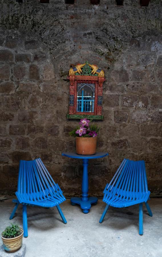 Hotel Blue Door Housing Historic Quito Exterior foto